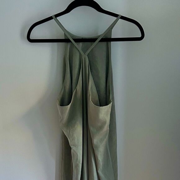 Pale Green T-Back Dress - Picture 4 of 10